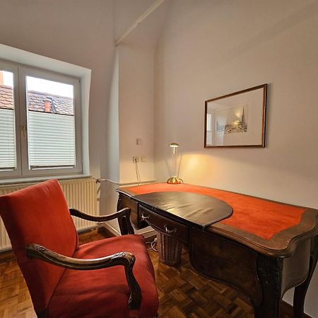 Charming Apartment Laura Tour As Ljubljana By Town Hall Exterior foto