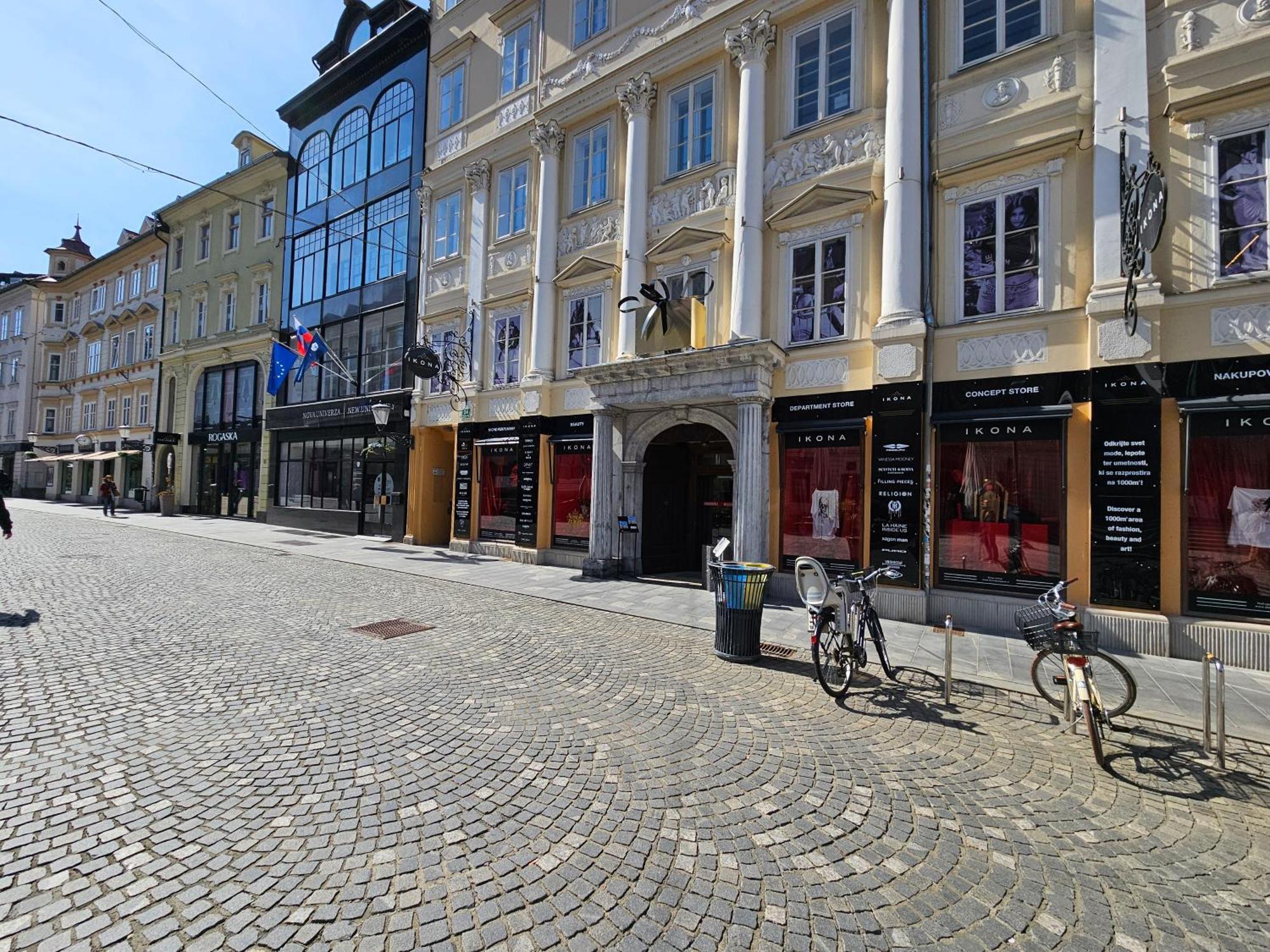 Charming Apartment Laura Tour As Ljubljana By Town Hall Exterior foto