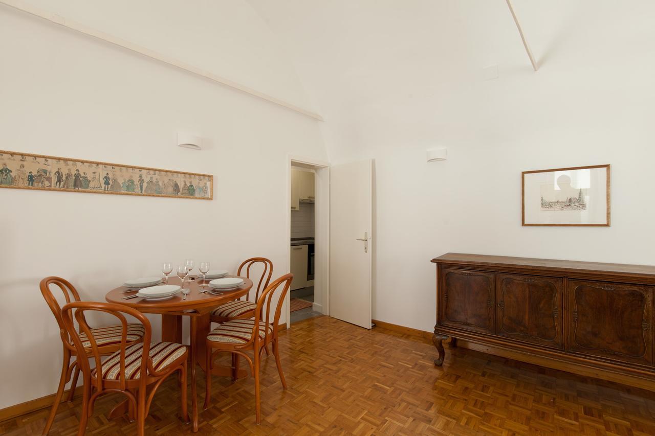 Charming Apartment Laura Tour As Ljubljana By Town Hall Exterior foto